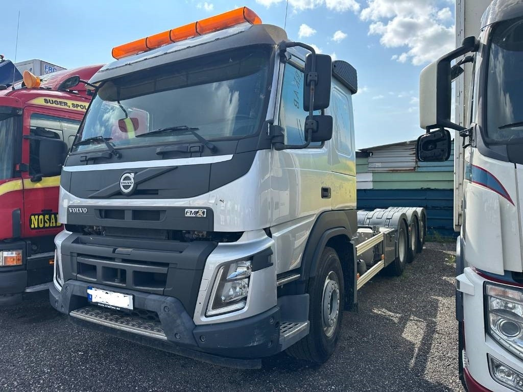 Volvo FMX 8X4*4 4132 - משאית עם שלדת תא: תמונה 2 Volvo FMX 8X4*4 4132 - משאית עם שלדת תא: תמונה 2