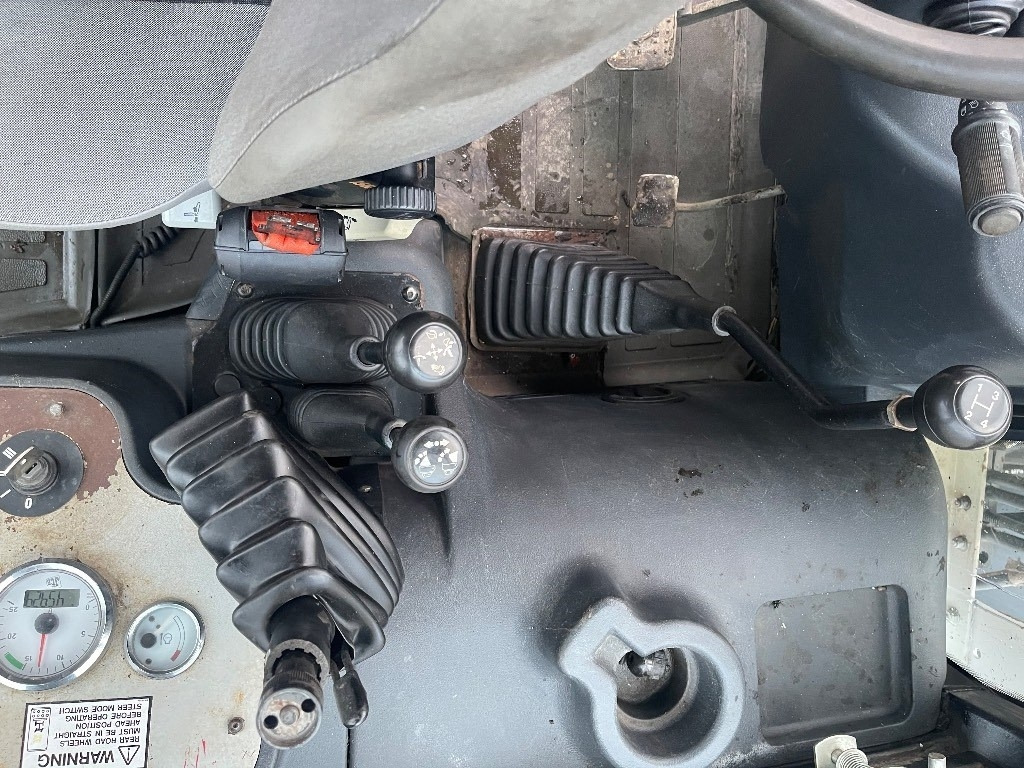 JCB 2 CX - מחפרון: תמונה 5 JCB 2 CX - מחפרון: תמונה 5