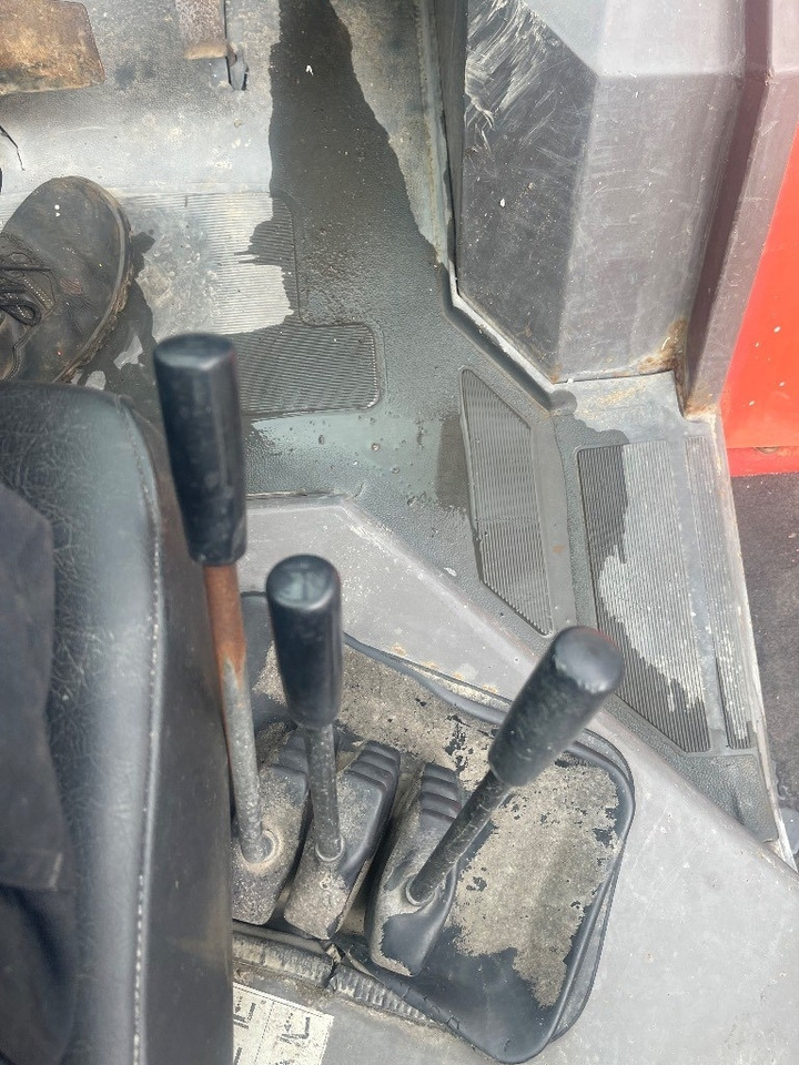 Manitou MC 30 - מלגזת שטח קשה: תמונה 5 Manitou MC 30 - מלגזת שטח קשה: תמונה 5