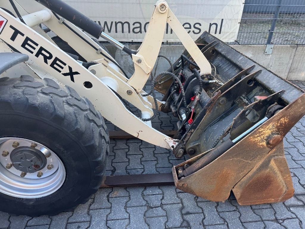 Terex TL 80 - מעמיס גלגלים: תמונה 4 Terex TL 80 - מעמיס גלגלים: תמונה 4