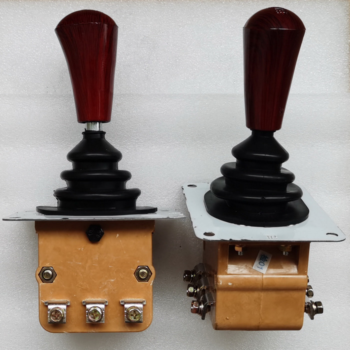 Qingdao Promising FLAND EL45 Electric Wheel Loader Forward Reverse Toggle Switch - ידית הילוכים עבור מעמיס גלגלים: תמונה 1 Qingdao Promising FLAND EL45 Electric Wheel Loader Forward Reverse Toggle Switch - ידית הילוכים עבור מעמיס גלגלים: תמונה 1