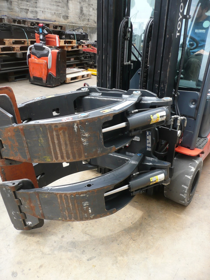 CASCADE 18H-RDP-AX33-212 RX - מהדק עבור ציוד לטיפול בחומרים: תמונה 1 CASCADE 18H-RDP-AX33-212 RX - מהדק עבור ציוד לטיפול בחומרים: תמונה 1