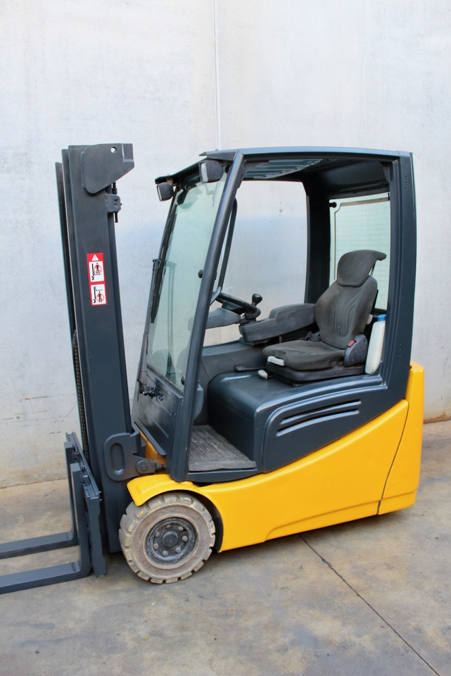 Jungheinrich EFG 216k 450 DZ - מלגזה חשמלית: תמונה 3 Jungheinrich EFG 216k 450 DZ - מלגזה חשמלית: תמונה 3