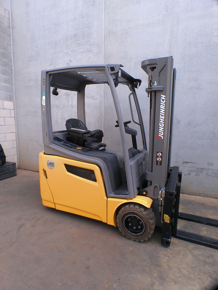 Jungheinrich EFG 218k 440DZ Li-Ion - מלגזה חשמלית: תמונה 1 Jungheinrich EFG 218k 440DZ Li-Ion - מלגזה חשמלית: תמונה 1