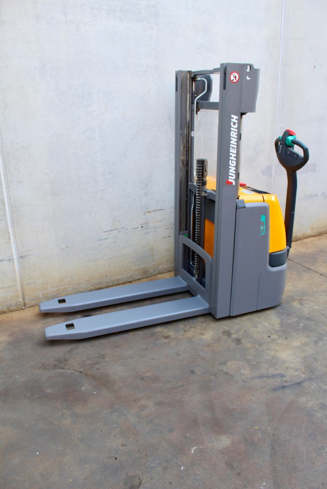 Jungheinrich EJC 110 250 ZZ LI-ion - מערים: תמונה 2 Jungheinrich EJC 110 250 ZZ LI-ion - מערים: תמונה 2