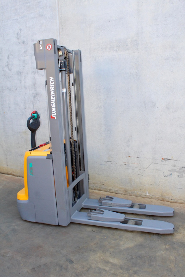 Jungheinrich EJC 212 320 ZT LI-ION - מערים: תמונה 4 Jungheinrich EJC 212 320 ZT LI-ION - מערים: תמונה 4