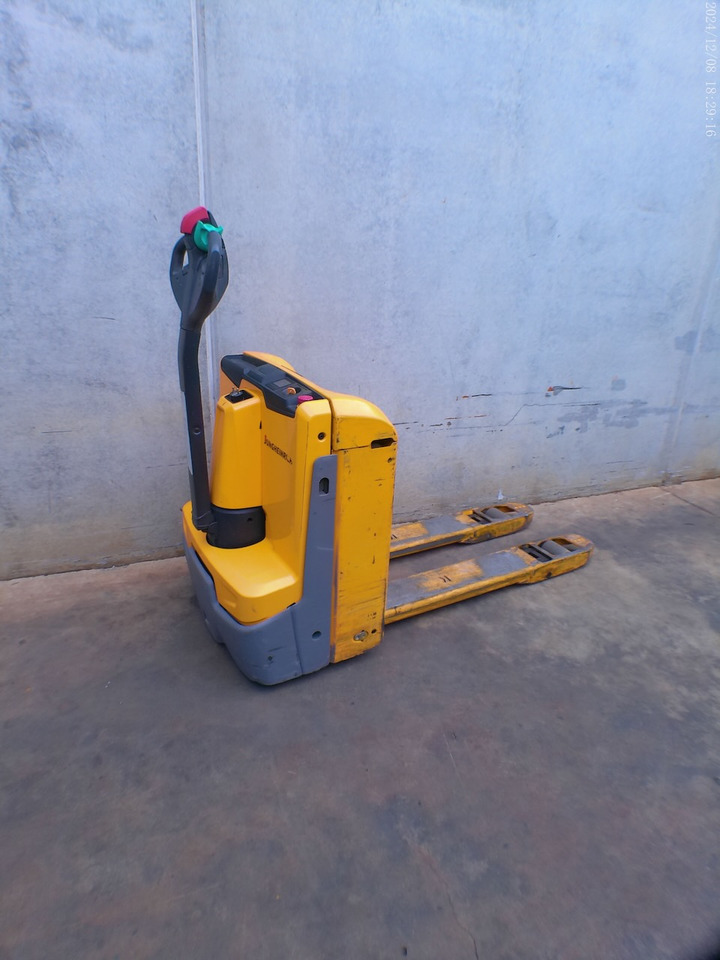 Jungheinrich EJE 118 LI-ION - משאית משטחים: תמונה 3 Jungheinrich EJE 118 LI-ION - משאית משטחים: תמונה 3