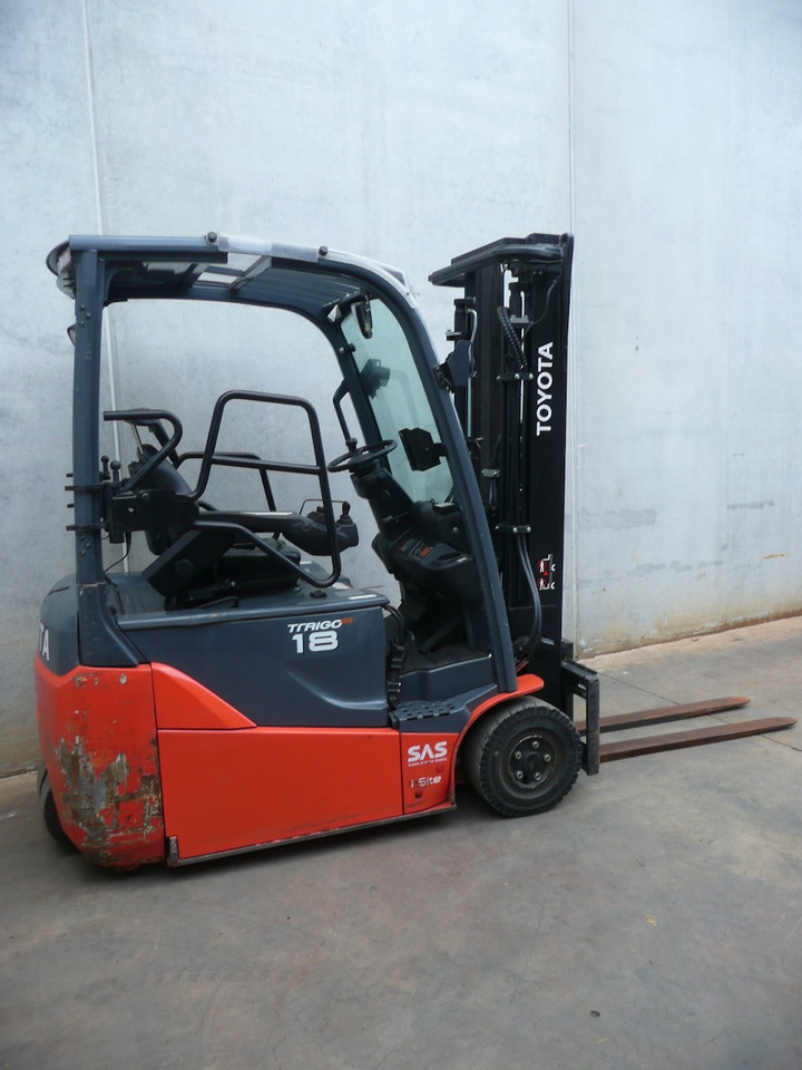 Toyota 8FBE18T - מלגזה חשמלית: תמונה 2 Toyota 8FBE18T - מלגזה חשמלית: תמונה 2