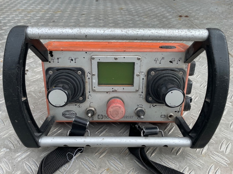 Böcker AK 32/1500 SOLD - עגורן לכל שטח: תמונה 4 Böcker AK 32/1500 SOLD - עגורן לכל שטח: תמונה 4