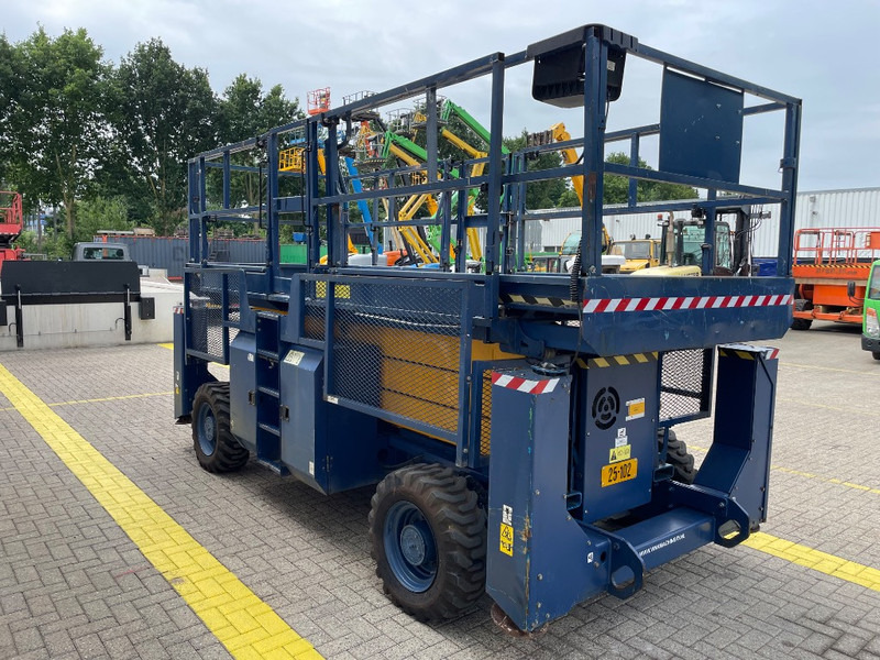 Genie GS 3384 - מעלית מספריים: תמונה 5 Genie GS 3384 - מעלית מספריים: תמונה 5