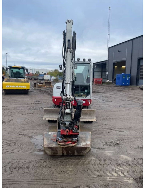 Takeuchi TB 240 - מיני מחפר: תמונה 3 Takeuchi TB 240 - מיני מחפר: תמונה 3