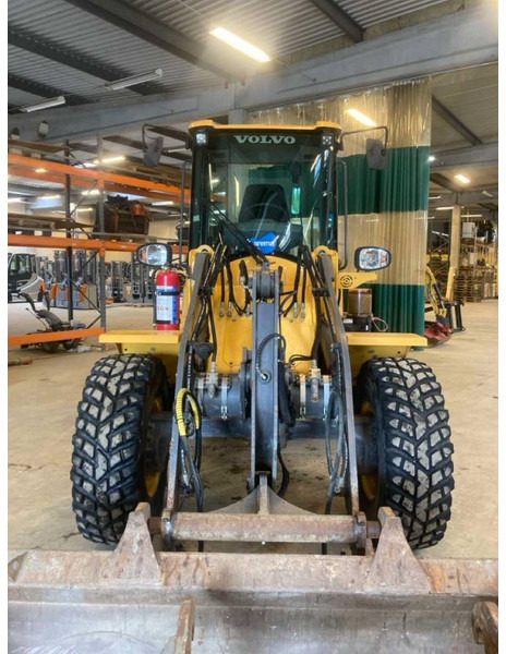 Volvo L30G/S - מעמיס גלגלים: תמונה 3 Volvo L30G/S - מעמיס גלגלים: תמונה 3