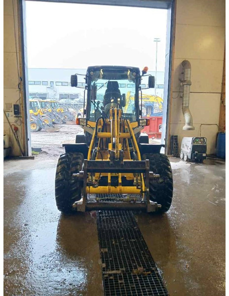 Yanmar V80-5 - מעמיס היגוי החלקה: תמונה 3 Yanmar V80-5 - מעמיס היגוי החלקה: תמונה 3