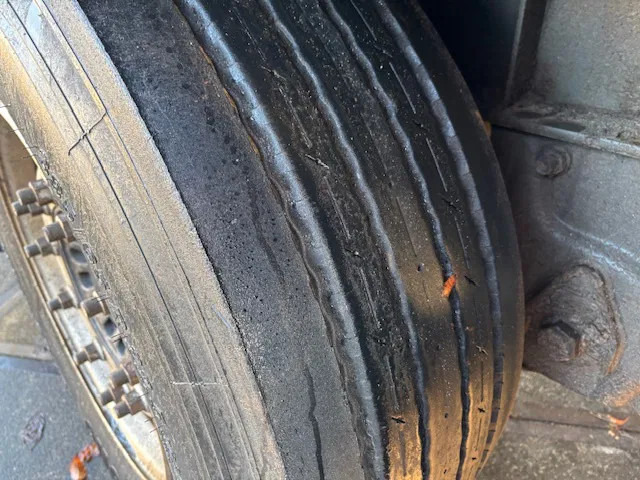 סמיטריילר צד נופל/ שטוח Groenewegen Open trailer Alu sidebords Bankiray-Omega DRO-14-27: תמונה 20 סמיטריילר צד נופל/ שטוח Groenewegen Open trailer Alu sidebords Bankiray-Omega DRO-14-27: תמונה 20