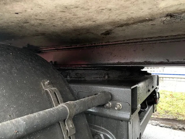 סמיטריילר עם קירור H.T.F. HTF 2 axle Frigo trailer 1 axle steering Carrier Vector city dubbele verdamper APK 03-2026: תמונה 18
