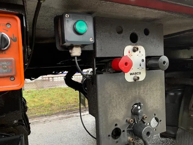 סמיטריילר עם קירור H.T.F. HTF 2 axle Frigo trailer 1 axle steering Carrier Vector city dubbele verdamper APK 03-2026: תמונה 15