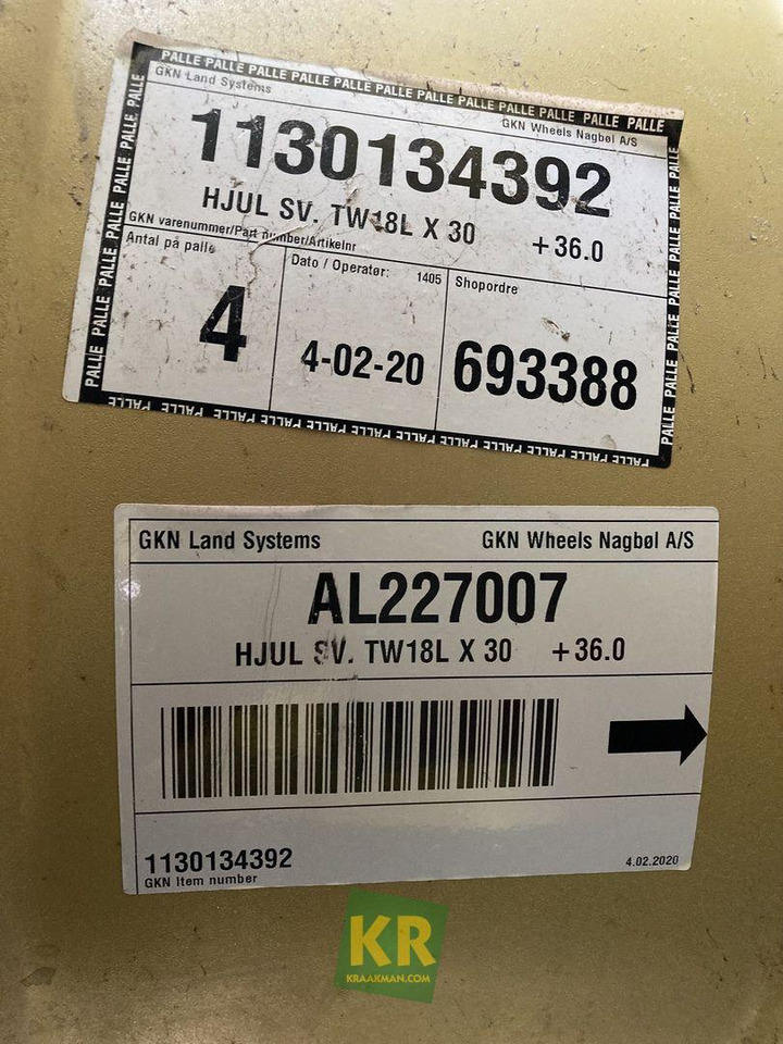 18 X 30 velg John Deere - חבילת גלגלים וצמיגים עבור מכונה חקלאית: תמונה 2 18 X 30 velg John Deere - חבילת גלגלים וצמיגים עבור מכונה חקלאית: תמונה 2