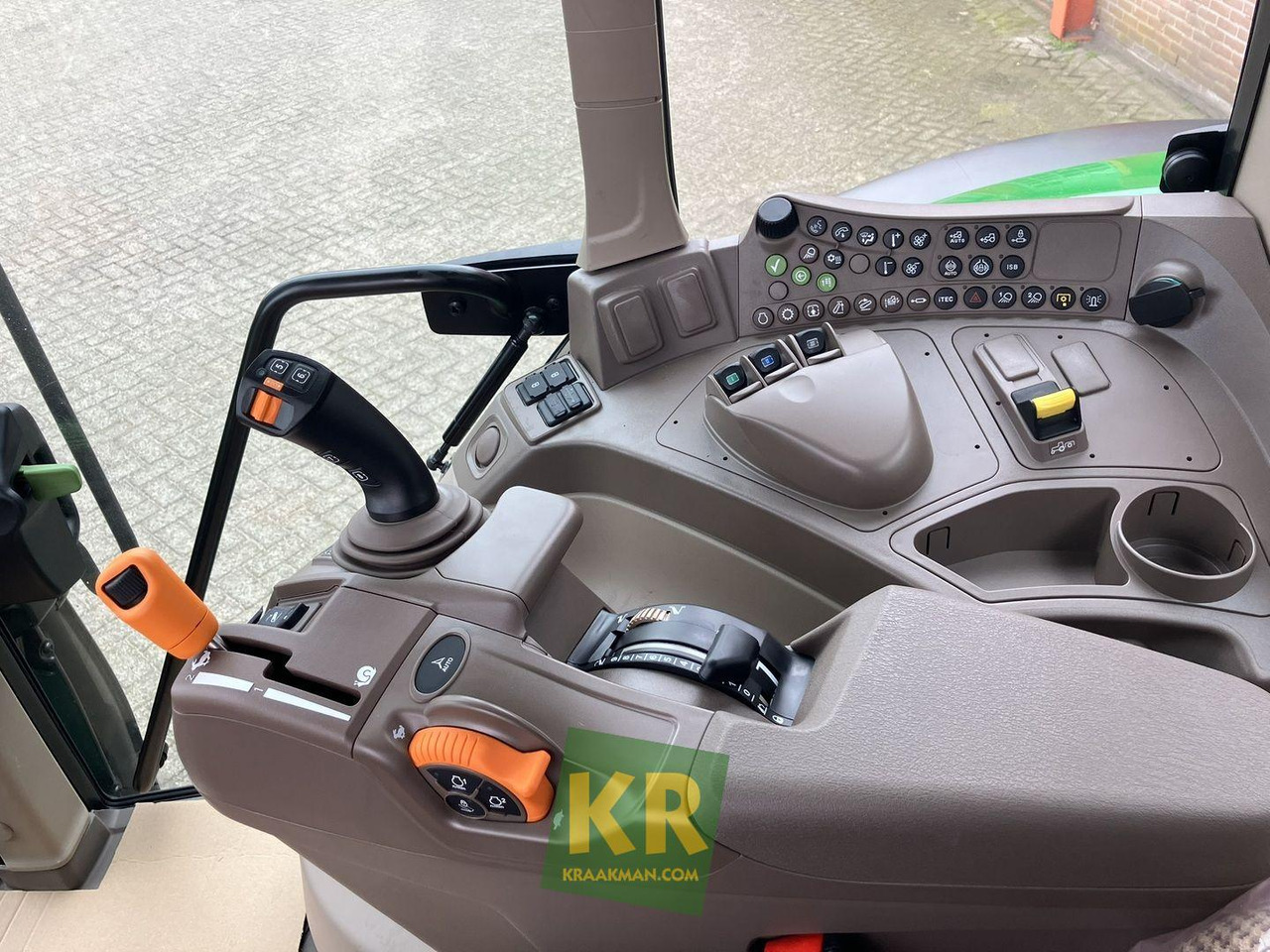 הַחכָּרָה 6100M John Deere  6100M John Deere: תמונה 13