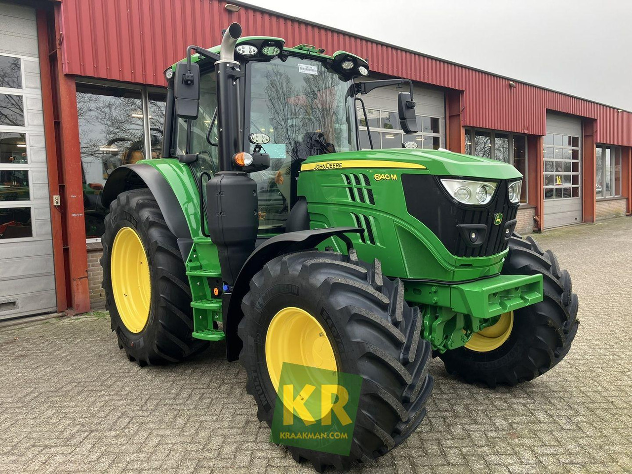 6140M John Deere - טרקטור חקלאי: תמונה 2 6140M John Deere - טרקטור חקלאי: תמונה 2
