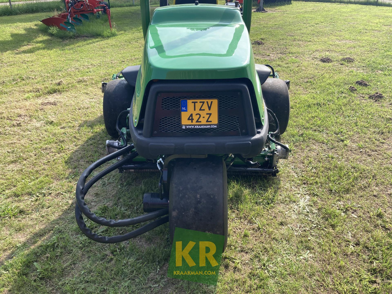 8000A E-CUT John Deere - מכסחת גינה: תמונה 5 8000A E-CUT John Deere - מכסחת גינה: תמונה 5