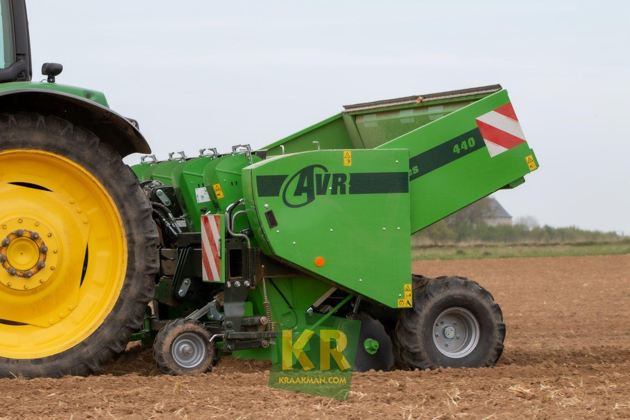 Ceres 440 AVR - ציוד זריעה: תמונה 1 Ceres 440 AVR - ציוד זריעה: תמונה 1