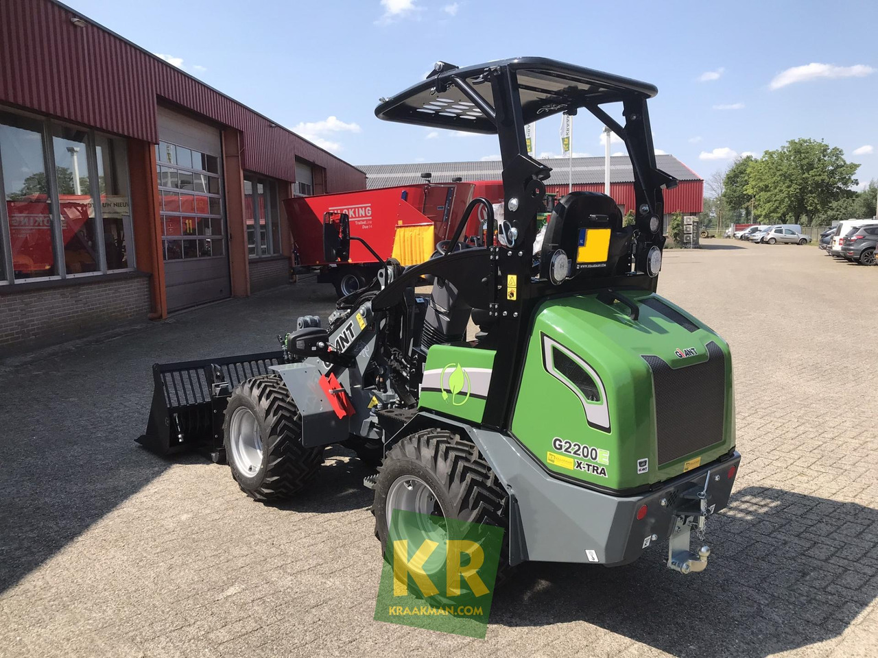 G2200E Giant - מעמיס קומפקטי: תמונה 4 G2200E Giant - מעמיס קומפקטי: תמונה 4