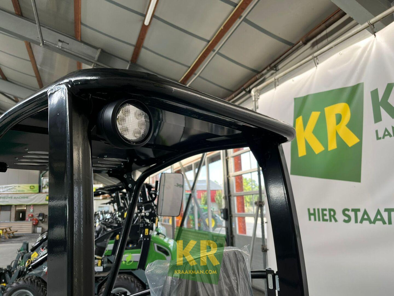 Giant G1200 - מעמיס קומפקטי: תמונה 4 Giant G1200 - מעמיס קומפקטי: תמונה 4