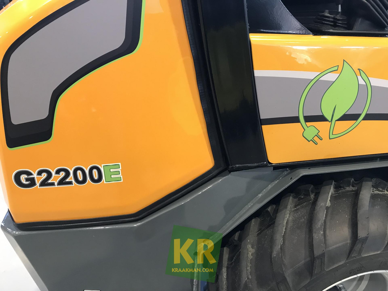 Giant G2200E - מעמיס קומפקטי: תמונה 4 Giant G2200E - מעמיס קומפקטי: תמונה 4