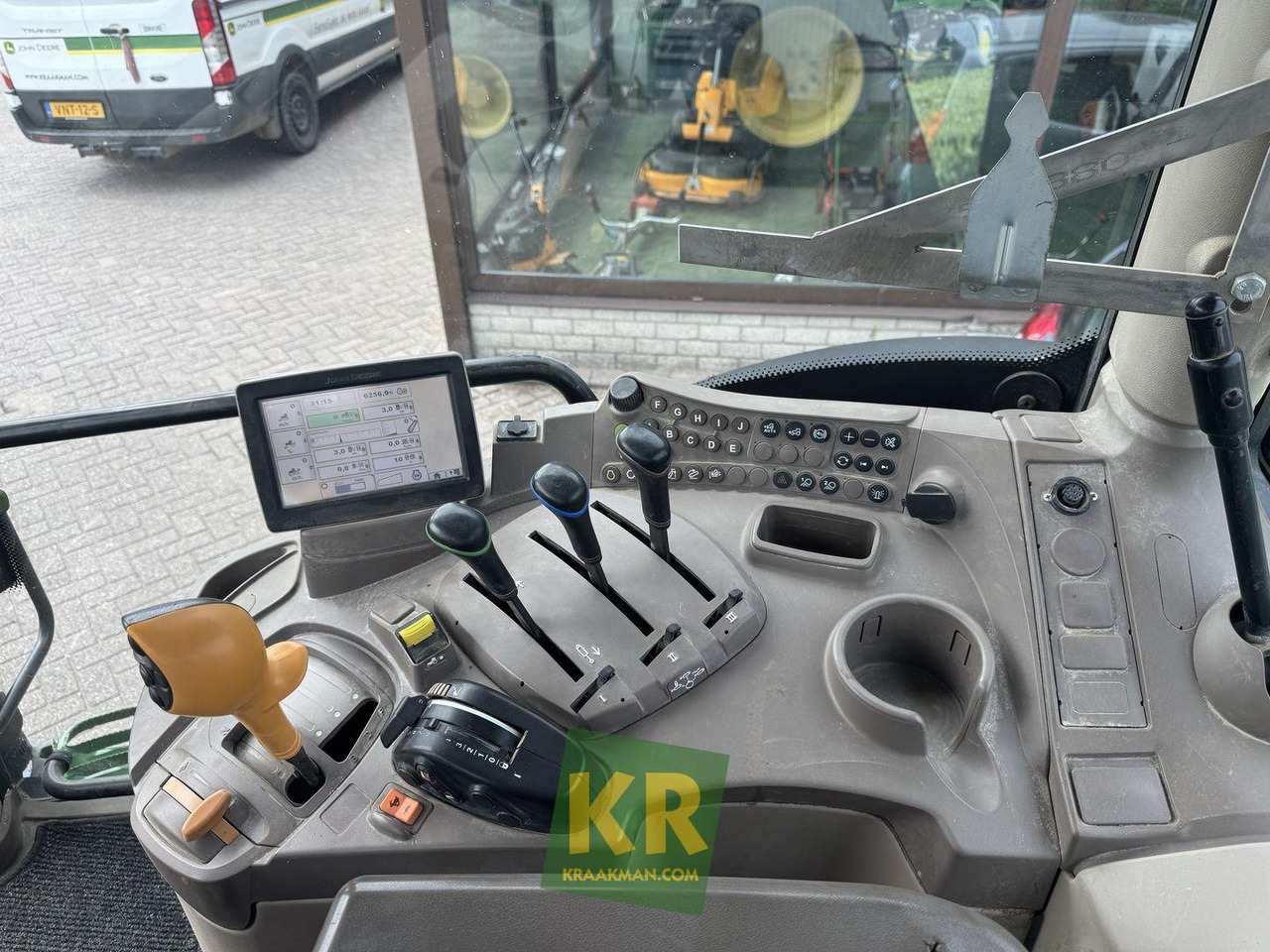 John Deere 6125R - טרקטור חקלאי: תמונה 5 John Deere 6125R - טרקטור חקלאי: תמונה 5