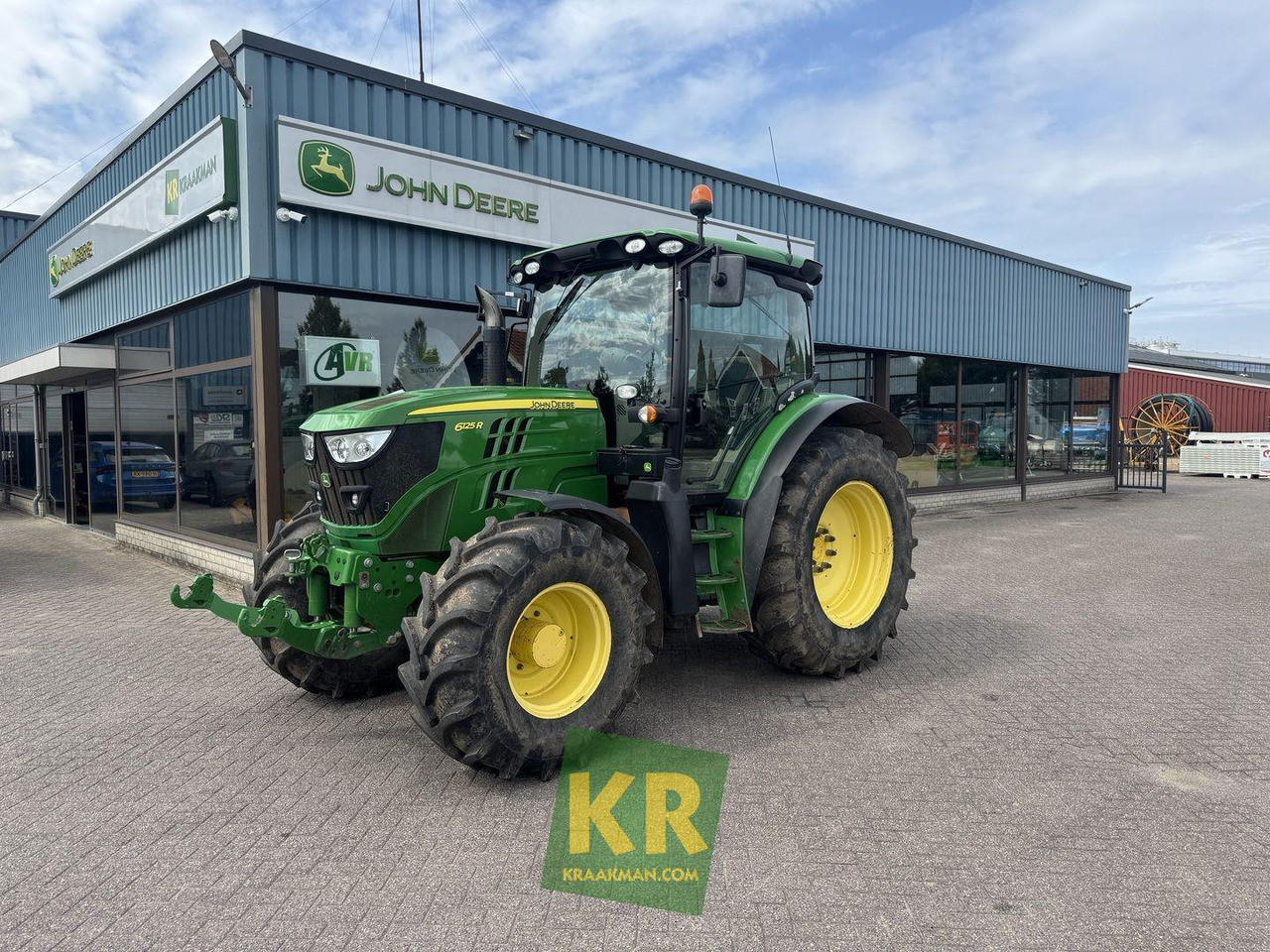 John Deere 6125R - טרקטור חקלאי: תמונה 1 John Deere 6125R - טרקטור חקלאי: תמונה 1