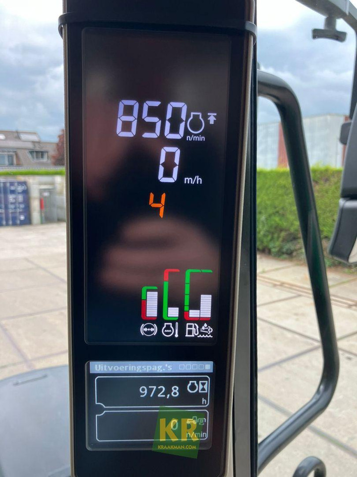 John Deere 6155M - טרקטור חקלאי: תמונה 1 John Deere 6155M - טרקטור חקלאי: תמונה 1