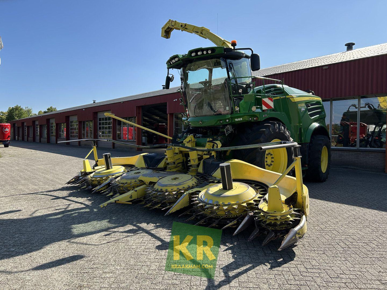 John Deere 8500 - מקצרת מספוא: תמונה 2 John Deere 8500 - מקצרת מספוא: תמונה 2