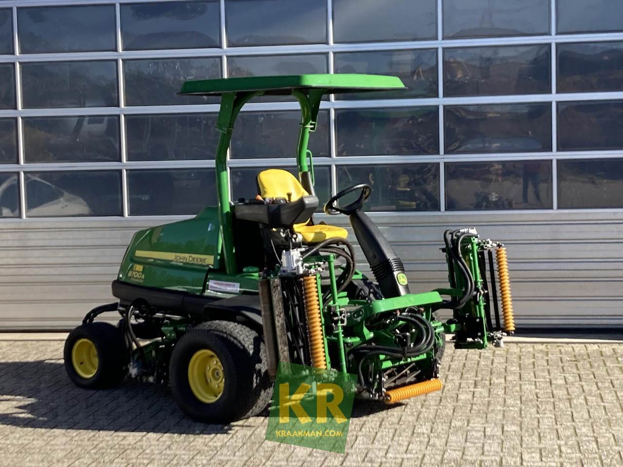John Deere 8700A PRECISIONCUT - מכסחת גינה: תמונה 1 John Deere 8700A PRECISIONCUT - מכסחת גינה: תמונה 1