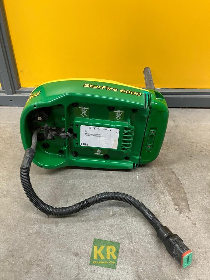 John Deere Starfire 6000 ontvanger - מערכת ניווט עבור מכונה חקלאית: תמונה 4 John Deere Starfire 6000 ontvanger - מערכת ניווט עבור מכונה חקלאית: תמונה 4