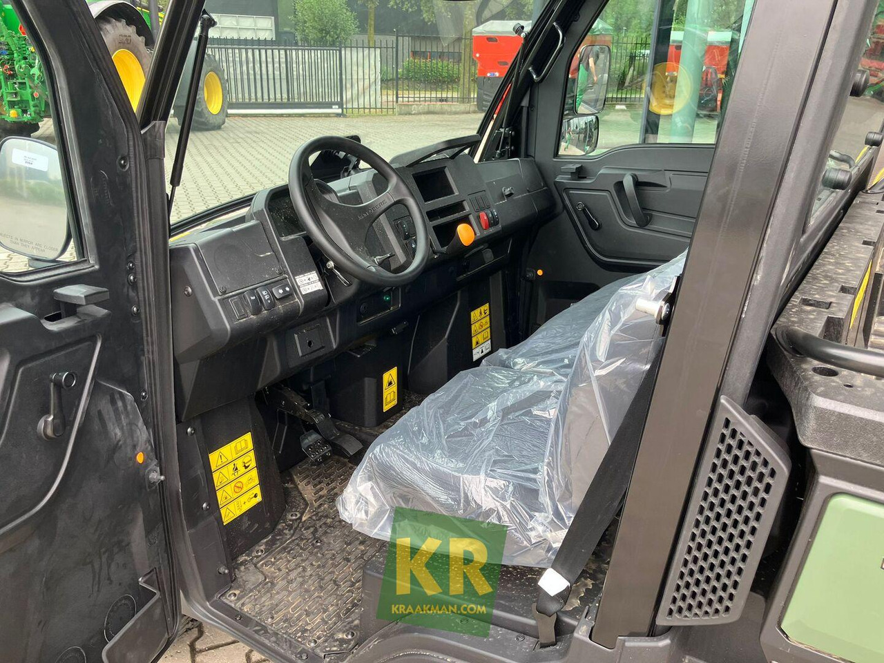 John Deere XUV875M - רכב שטח/ טרקטורון: תמונה 4 John Deere XUV875M - רכב שטח/ טרקטורון: תמונה 4