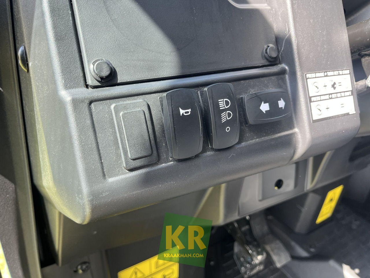 John Deere XUV875M - רכב שטח/ טרקטורון: תמונה 3 John Deere XUV875M - רכב שטח/ טרקטורון: תמונה 3