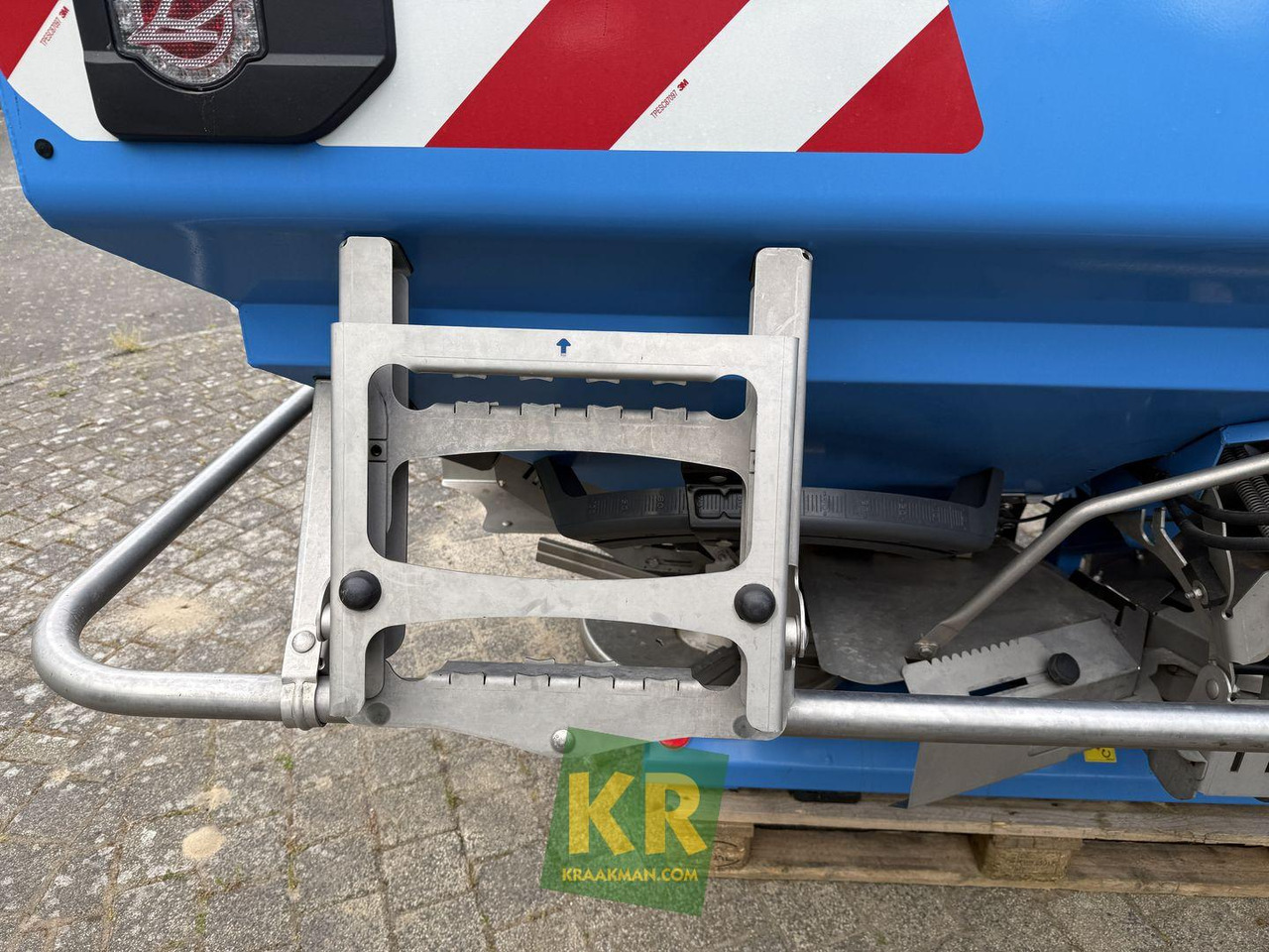 Lemken Polaris 14 - מפזרת דשן: תמונה 4 Lemken Polaris 14 - מפזרת דשן: תמונה 4
