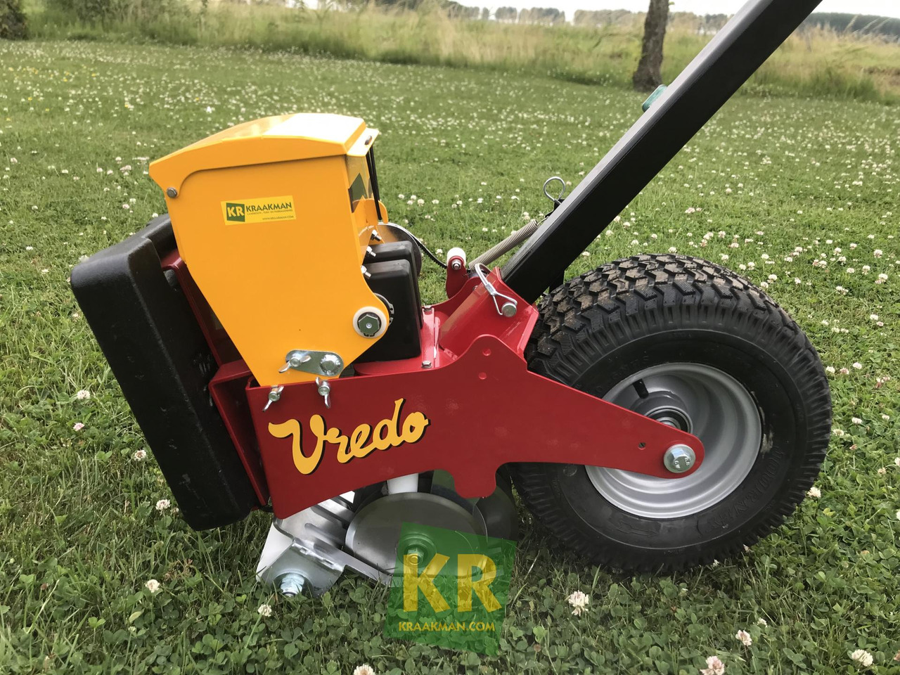 Turf Buddy Vredo - ציוד עיבוד קרקע: תמונה 2 Turf Buddy Vredo - ציוד עיבוד קרקע: תמונה 2