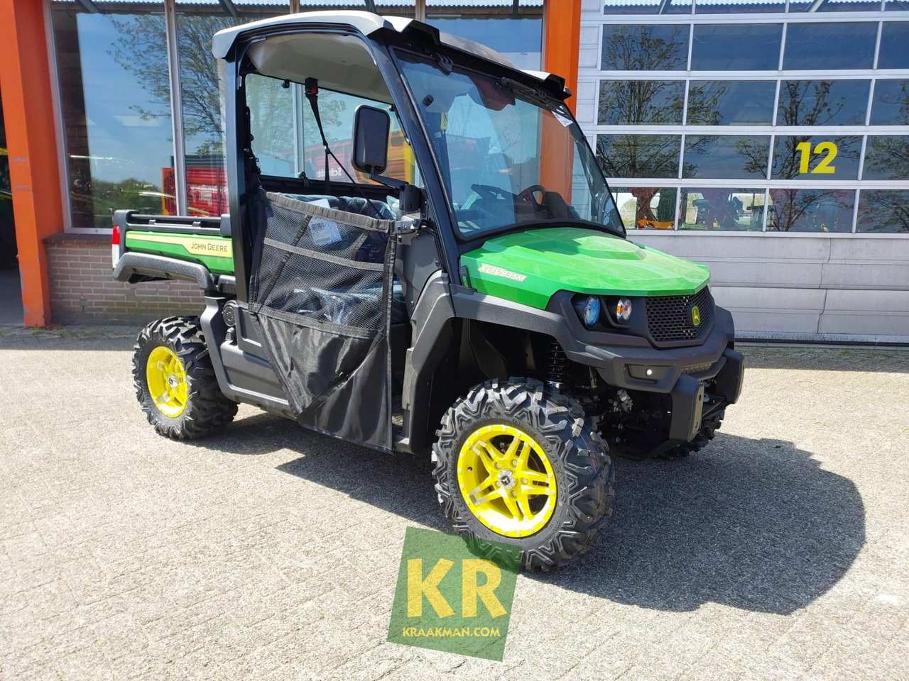 XUV835M John Deere - רכב שטח/ טרקטורון: תמונה 1 XUV835M John Deere - רכב שטח/ טרקטורון: תמונה 1