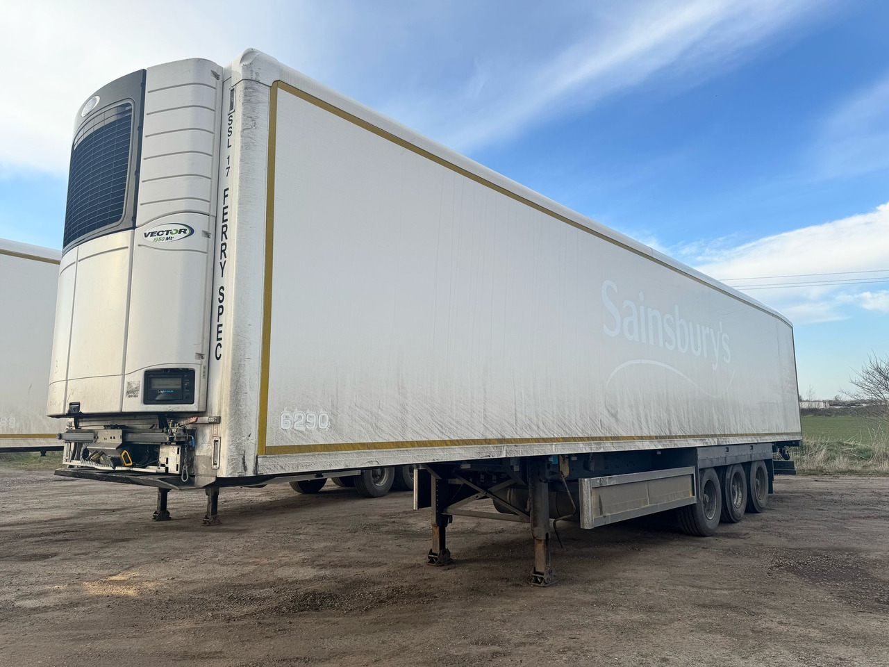 SDC 2017 Vector 1950 MT - סמיטריילר עם קירור: תמונה 1 SDC 2017 Vector 1950 MT - סמיטריילר עם קירור: תמונה 1