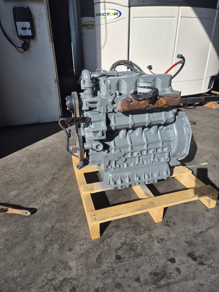 Vector 1950 Engine - מנוע: תמונה 5 Vector 1950 Engine - מנוע: תמונה 5