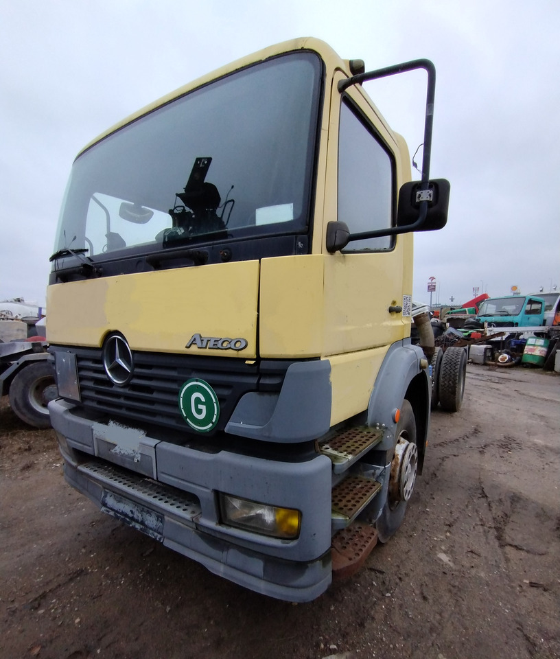 MERCEDES-BENZ ATEGO 1823 - משאית עם שלדת תא: תמונה 1 MERCEDES-BENZ ATEGO 1823 - משאית עם שלדת תא: תמונה 1