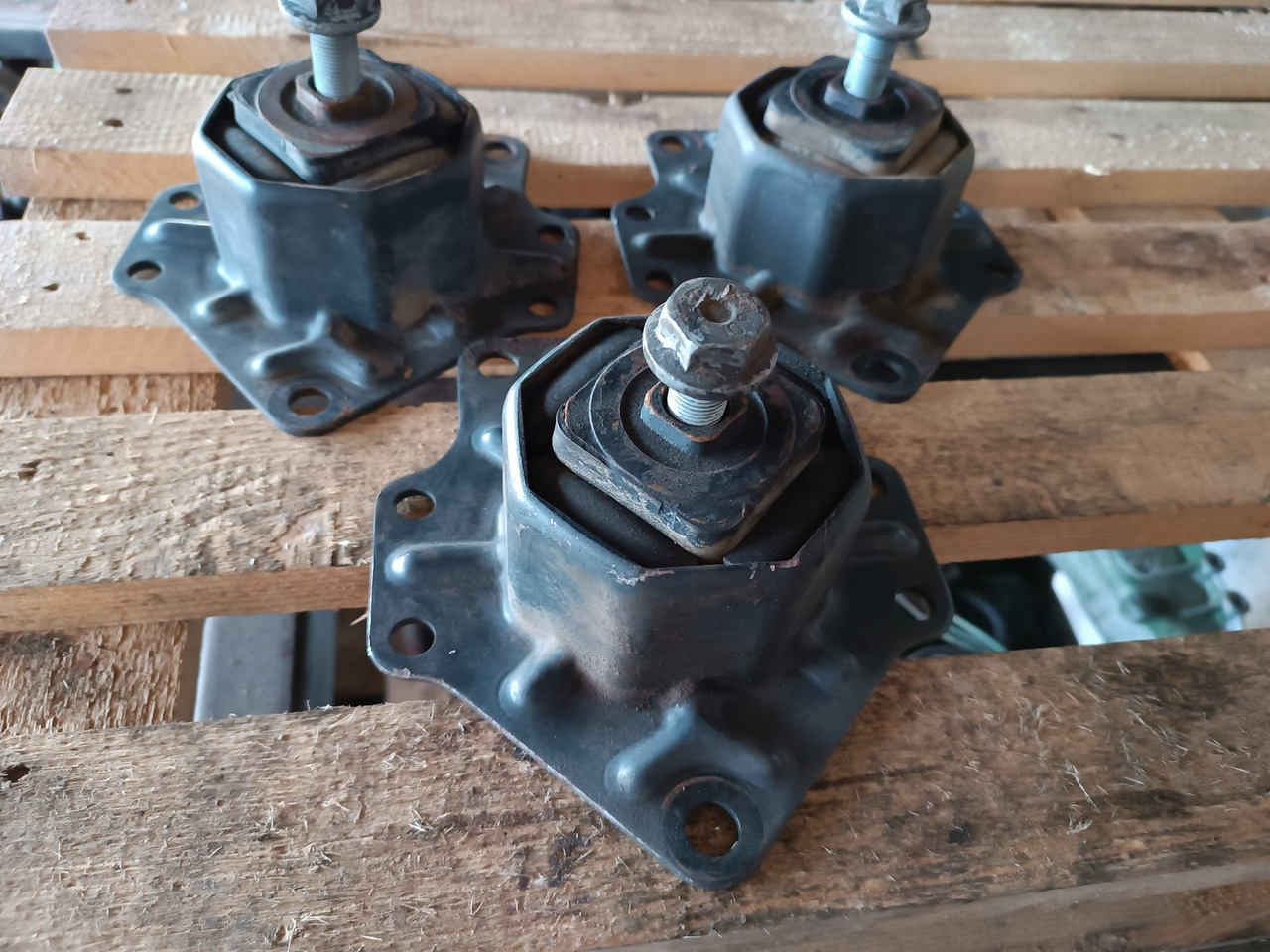 MERCEDES-BENZ SKRZYNIA ROZDZIELCZA REDUKTOR ATEGO 4x4 VG900 1328 1325 1329 - תמסורת: תמונה 3 MERCEDES-BENZ SKRZYNIA ROZDZIELCZA REDUKTOR ATEGO 4x4 VG900 1328 1325 1329 - תמסורת: תמונה 3