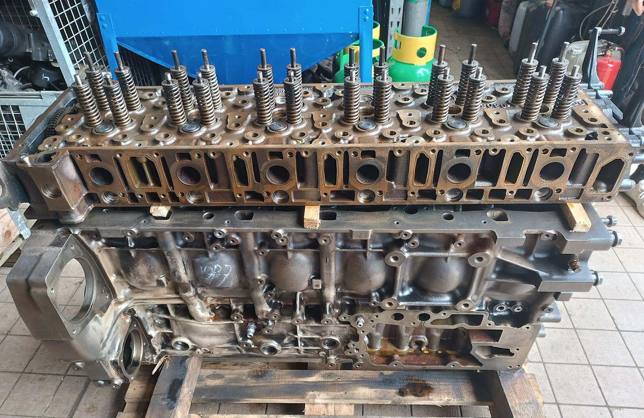 Mercedes Actros MP4 MP5 OM471 471 926 ENGINE HEAD - מנוע וחלקים: תמונה 4 Mercedes Actros MP4 MP5 OM471 471 926 ENGINE HEAD - מנוע וחלקים: תמונה 4