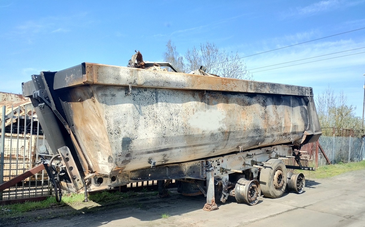 SCHMITZ CARGOBULL GOTHA 26 m3 SGF S3 2015 - סמיטריילר עם מזהיר: תמונה 5 SCHMITZ CARGOBULL GOTHA 26 m3 SGF S3 2015 - סמיטריילר עם מזהיר: תמונה 5