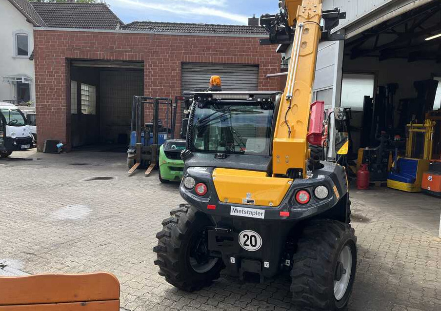 Dieci Mini Agri 20.4 Smart - מפעיל טלסקופי: תמונה 5 Dieci Mini Agri 20.4 Smart - מפעיל טלסקופי: תמונה 5