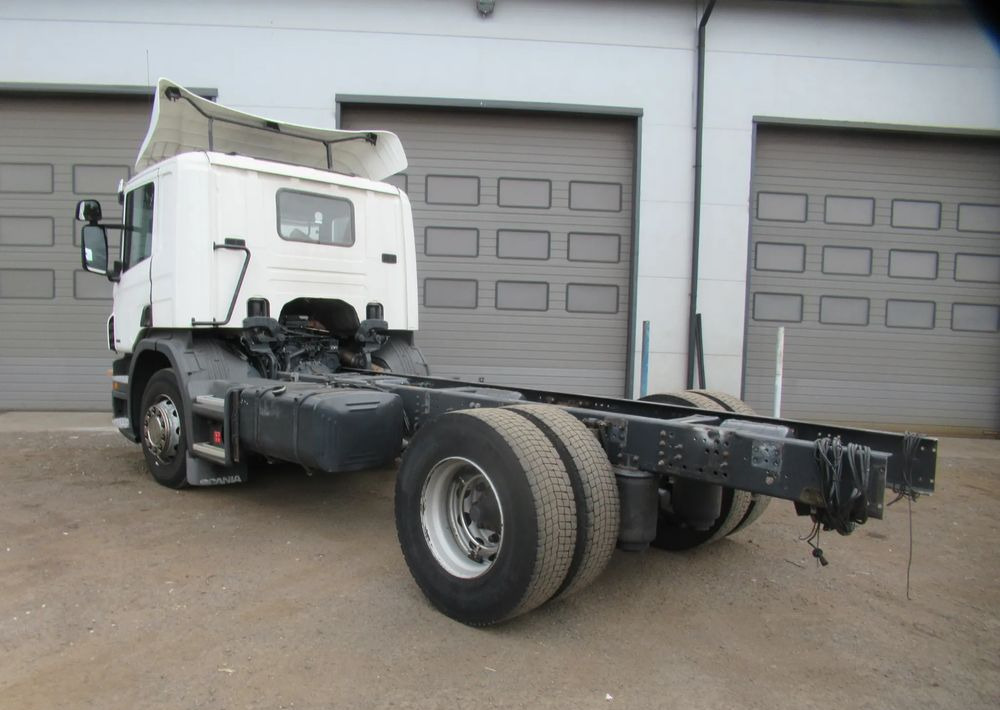 Scania P360 - משאית עם שלדת תא: תמונה 4 Scania P360 - משאית עם שלדת תא: תמונה 4