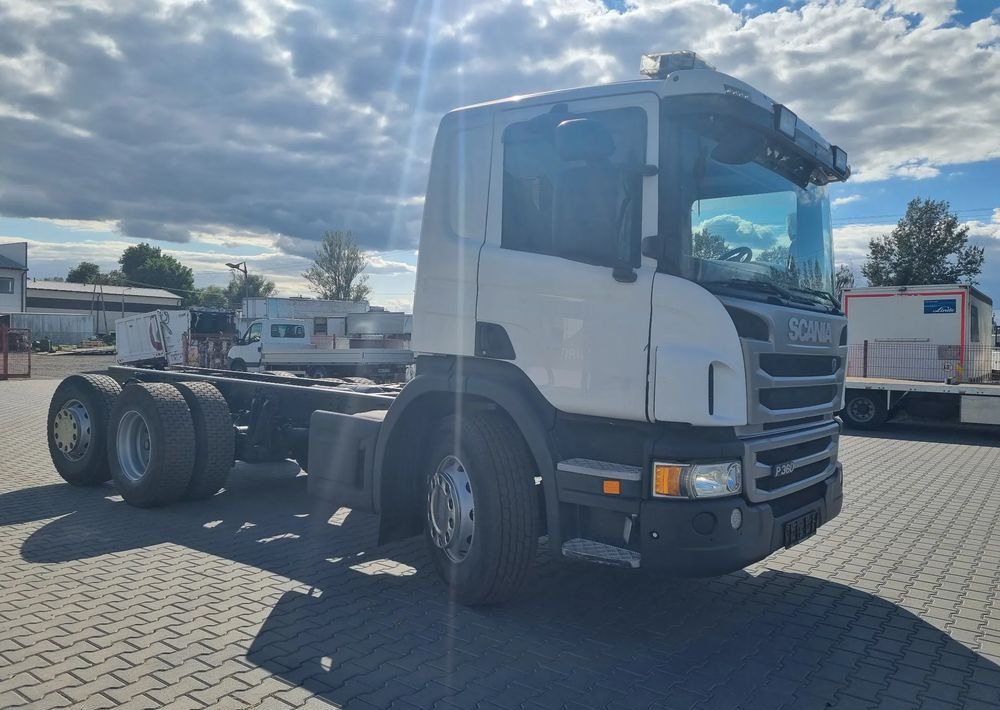 Scania P360 - משאית עם שלדת תא: תמונה 3 Scania P360 - משאית עם שלדת תא: תמונה 3