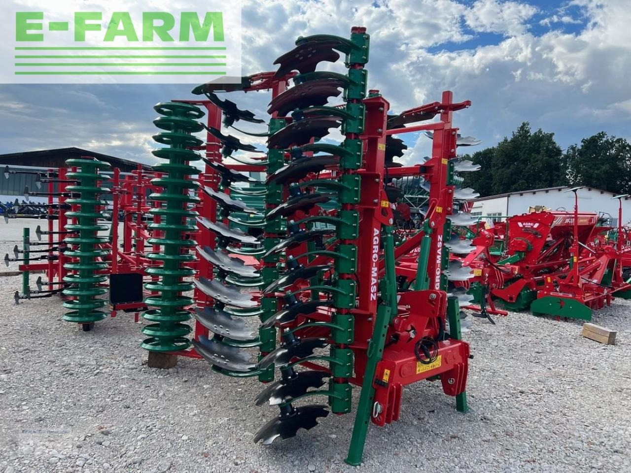 Agro-Masz btc 50 h - ציוד עיבוד קרקע: תמונה 1 Agro-Masz btc 50 h - ציוד עיבוד קרקע: תמונה 1