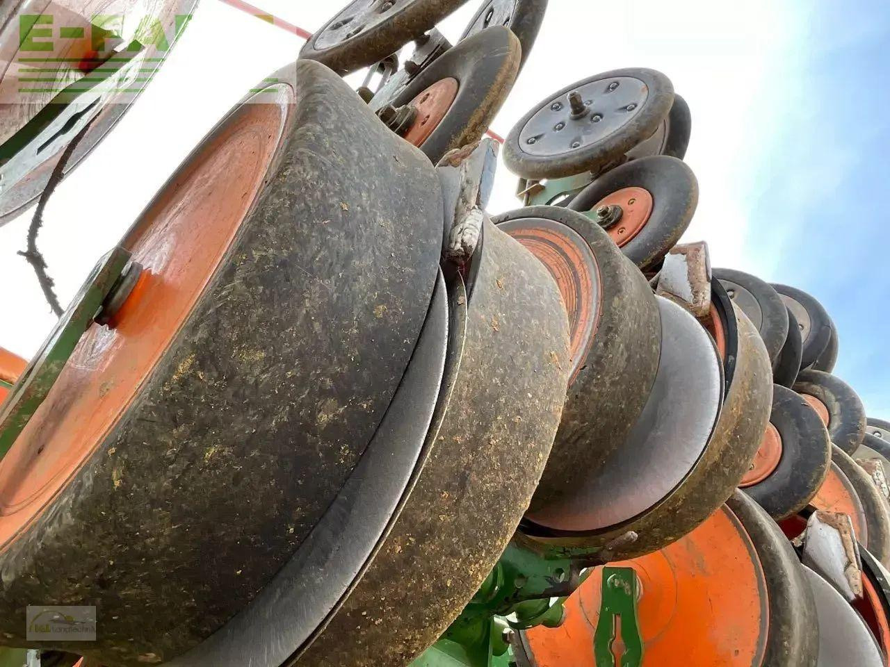 Amazone edx 6000-tc - מכונת זריעה מדויקת: תמונה 4 Amazone edx 6000-tc - מכונת זריעה מדויקת: תמונה 4